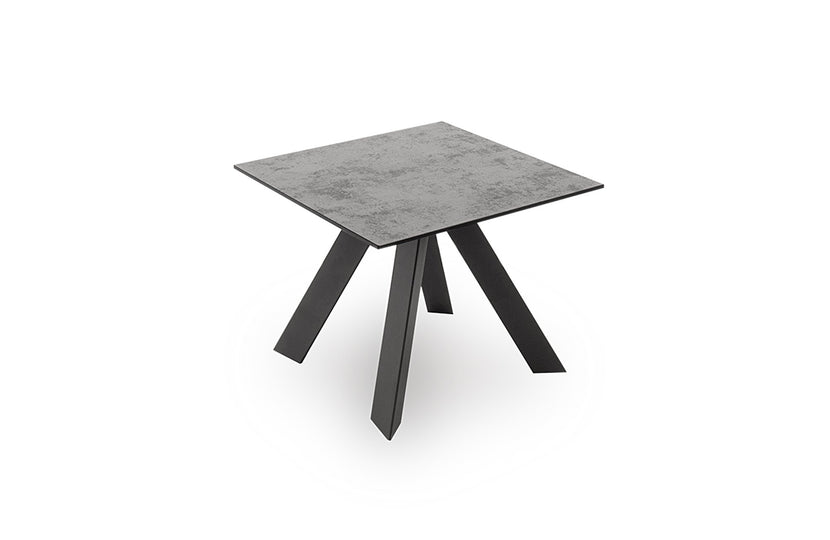 Flavia Lamp Table