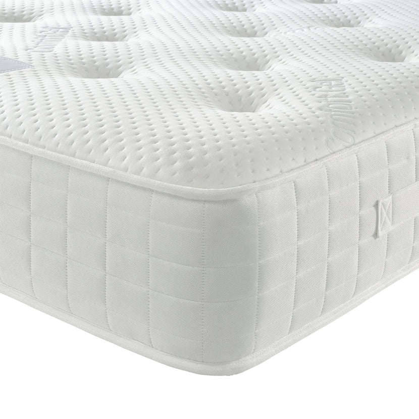Pocket Gel 1000 Mattress Corner Close Up