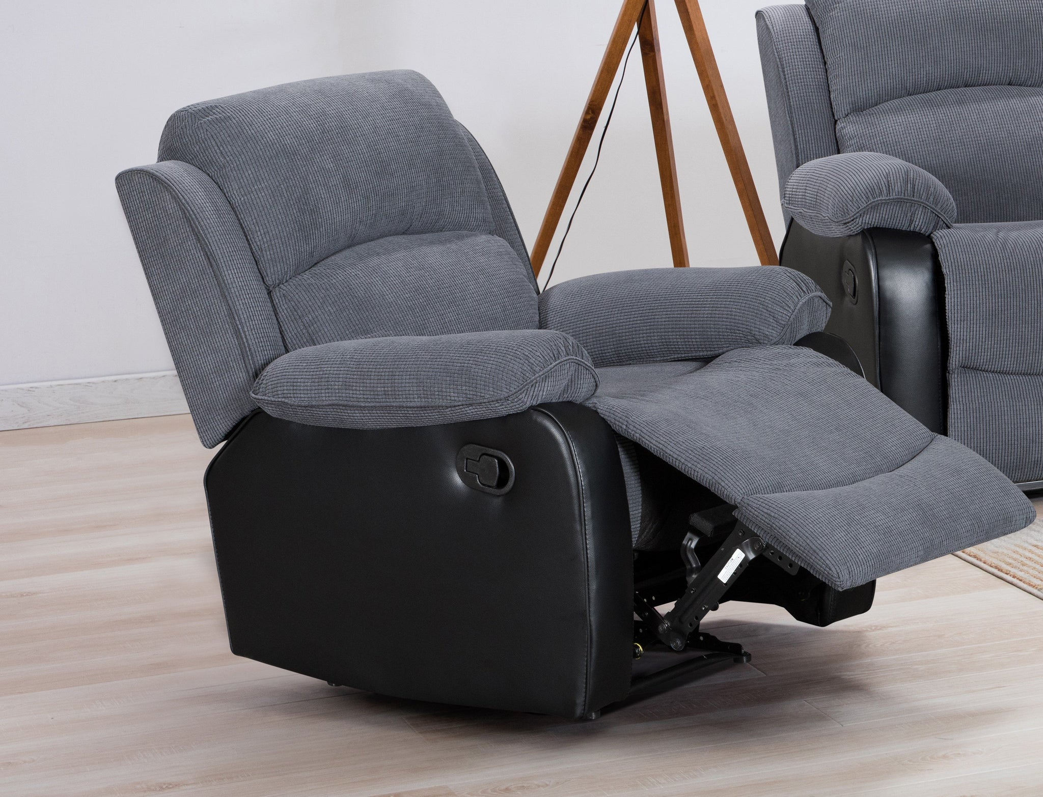 Woodstock Armchair Manual Recliner
